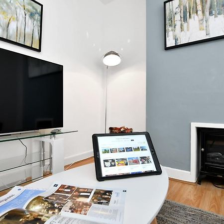 Xclusive Living Stay Near Airport & Nec, The Whitecroft Sheldon  Экстерьер фото