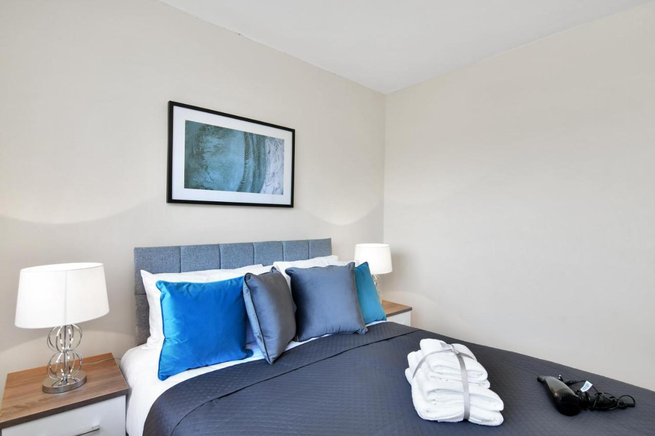 Xclusive Living Stay Near Airport & Nec, The Whitecroft Sheldon  Экстерьер фото