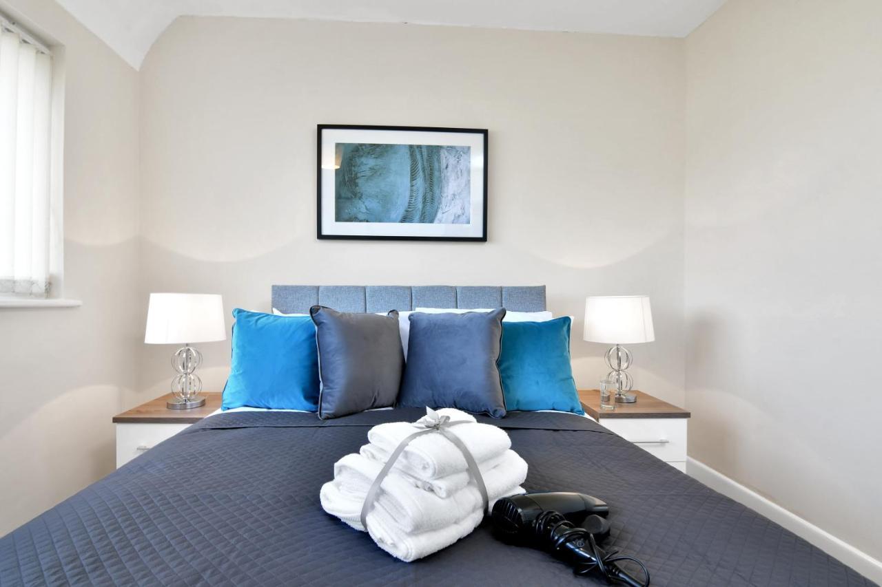 Xclusive Living Stay Near Airport & Nec, The Whitecroft Sheldon  Экстерьер фото