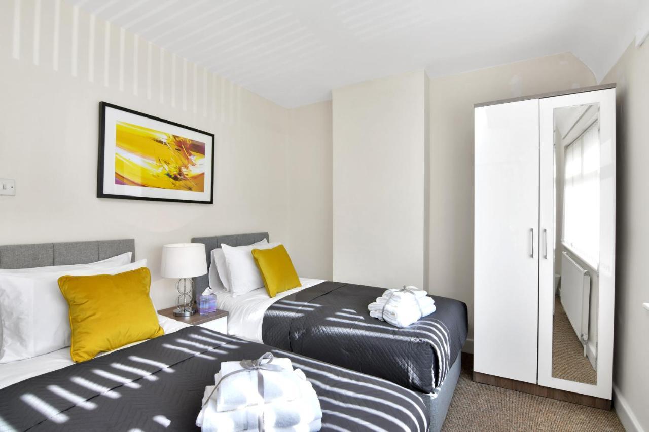 Xclusive Living Stay Near Airport & Nec, The Whitecroft Sheldon  Экстерьер фото