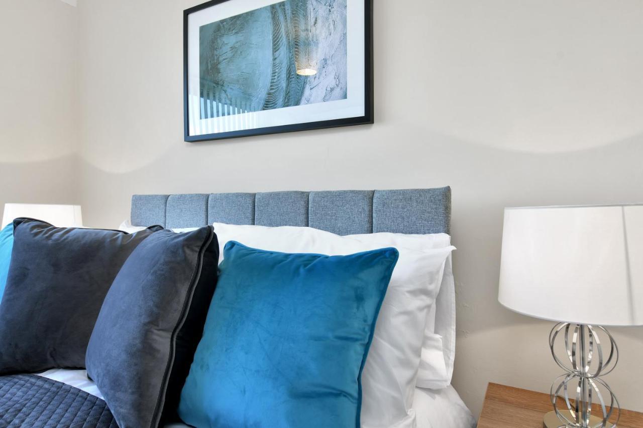 Xclusive Living Stay Near Airport & Nec, The Whitecroft Sheldon  Экстерьер фото