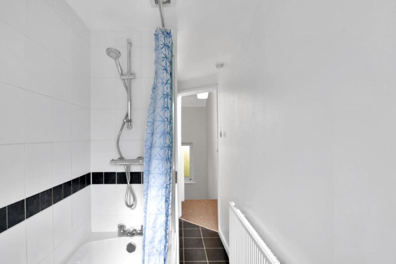 Xclusive Living Stay Near Airport & Nec, The Whitecroft Sheldon  Экстерьер фото